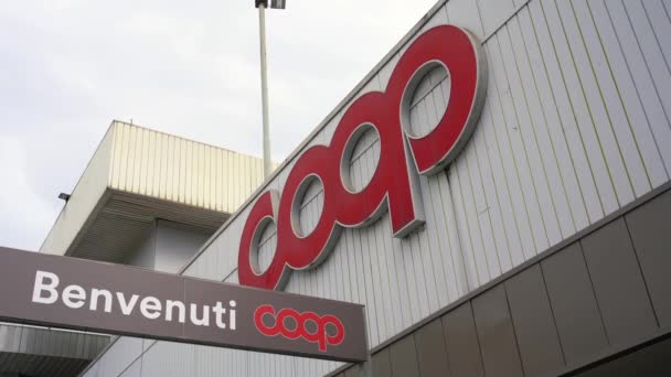 Milan Italy October 2018 Coop Supermarket Grocery Logo — Stock videók
