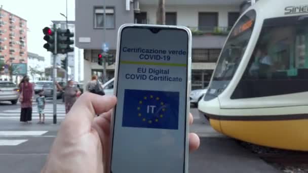 Europa Włochy Milan Wrzesień 2021 Elektroniczny Zielony Karnet Szczepienie Covid — Wideo stockowe