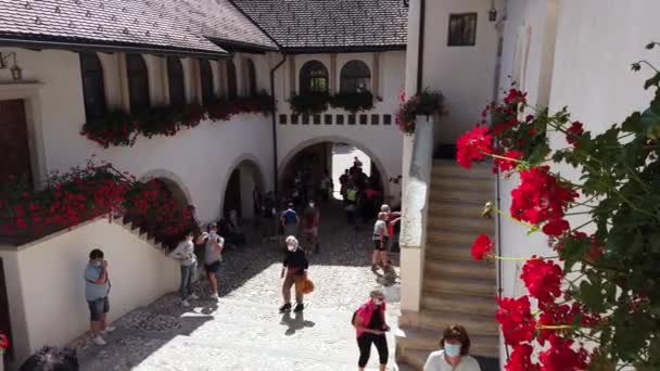 Europa Itália Trentino Alto Adige Sanzeno Coredo Agosto 2021 Turistas — Vídeo de Stock