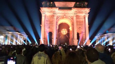 EUROPE, ITALY, MILAN - 02, 23, 2026: Milano 'daki Barış Kemeri, Olimpiyat Kazanı' na ev sahipliği yapmak için seçilen sembolik bir alandır.