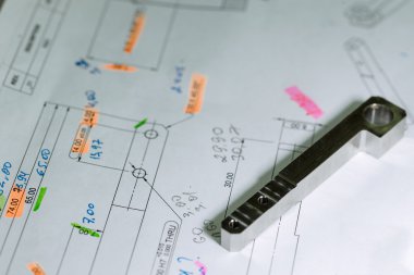 Hazır Cnc metal detay ölçümleri ile teknik çizim kroki üzerinde 