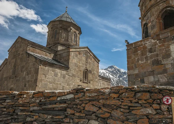 Gürcistan. Gergeti Sameba Ortodoks Kilisesi.