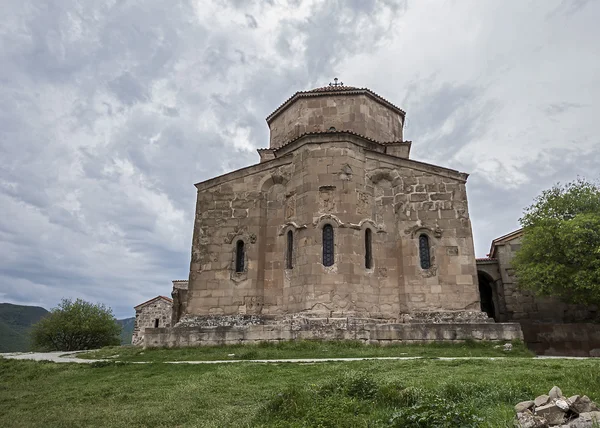 Jvari (буквально "Крос") - грузинські монастир і храм V — стокове фото