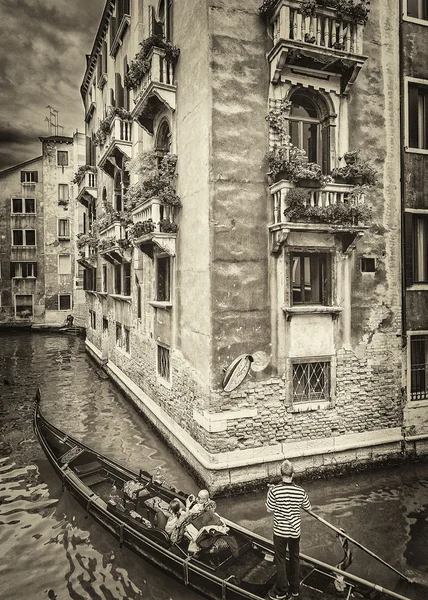 Italy. Venice's famous canals. — Stock Photo, Image