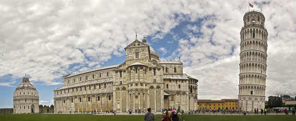Pisa, the statue of Garibaldi, Pisa Cathedral — Stock Photo, Image
