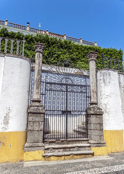 Portugal, Evora. Sten hus och gator, stenlagd med sten — Stockfoto