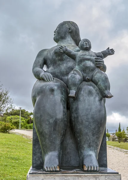 Portugal, Lisbon . Fernando Botero sculpture "Motherhood " — Stock Photo, Image