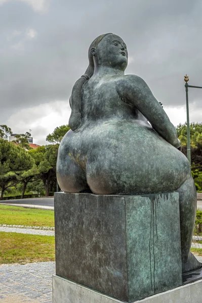 Portugal, Lisbon . Fernando Botero sculpture "Motherhood " — Stock Photo, Image