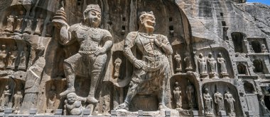 Longmen mağaralar, Dragon Gate mağarasını oyma Buda görüntüleri