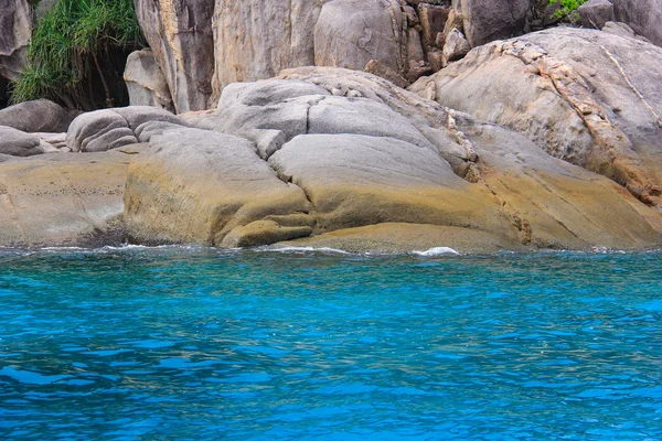 海洋岛海滩清水湾海岸景观蓝色天空放松 — 图库照片