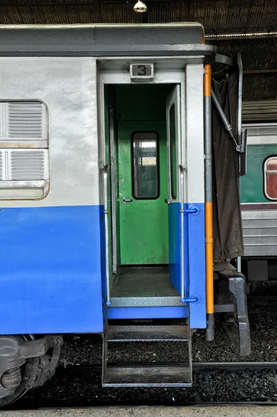 Train coming to Station — Stock Photo, Image