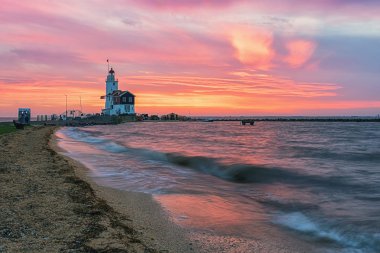  marken atı