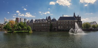 Panorama Binnenhof, Hofvijver, Çeşme ve ada overg