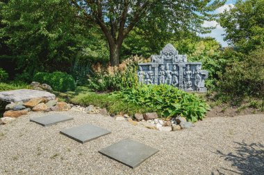 Bahçe güzel Budist temsilciliği.