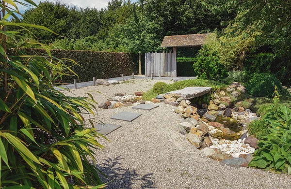 Bella idea giardino in giardini modello Appeltern, Olanda — Foto Stock
