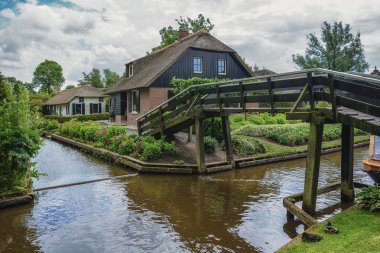 Hollandalı Venedik bilinen Giethoorn