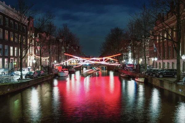 Ámsterdam Países Bajos Enero 2019 Objeto Luz Roja Sobre Canal —  Fotos de Stock