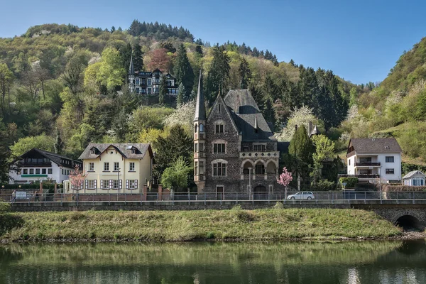 View of the embankment of the town of Cochem, Germany. — Stock Fotó
