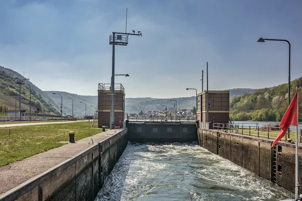 Gateway op de rivier de Moezel. — Stockfoto