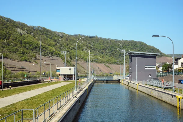 Gateway op de rivier de Moezel. — Stockfoto