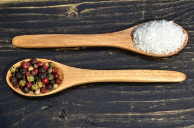 Karışık karabiber ve tuz