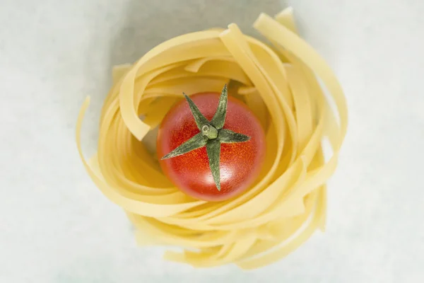 Nudeln mit Tomaten — Stockfoto