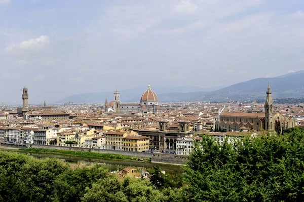 Ciudad medieval de Florencia con Duomo — Foto de Stock