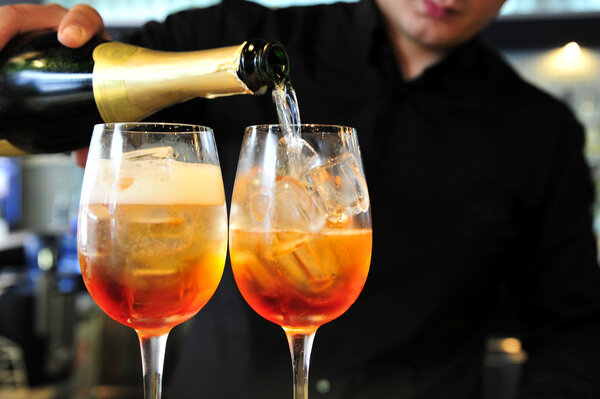 Aperol spritz cocktail