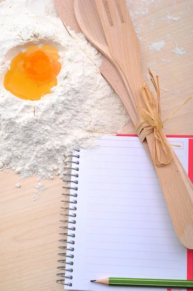 Blank recipe book with egg, flour — Stock Photo, Image