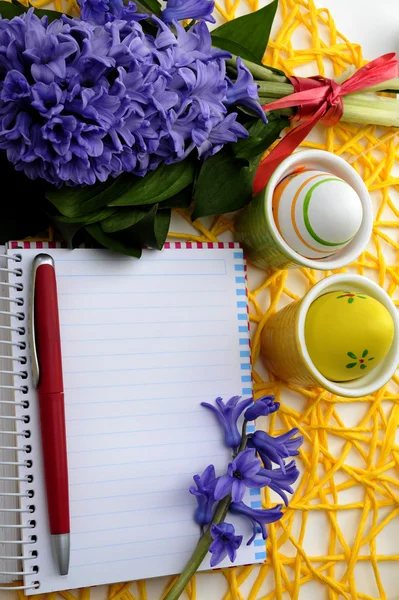 Libro de recetas en blanco de Pascua Fotos De Stock Sin Royalties Gratis