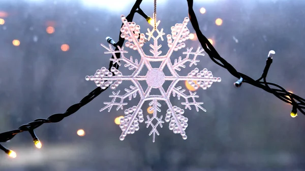 Kar tanesi Noel dekorasyon ışıklar ile