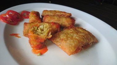 Karoket adında işlenmiş bir Endonezya yiyeceği.