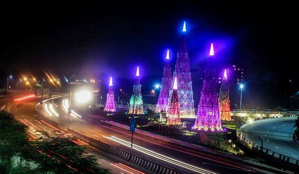 Vita notturna nella città di Dacca Foto Stock