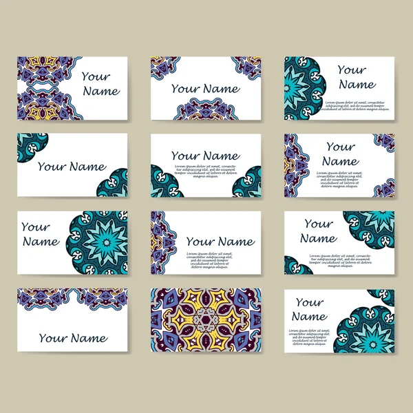 Set van visitekaartjes. Vintage patroon in retro stijl met mandala. Hand getekend Islam, Arabic, Indian, ajourmotief — Stockvector