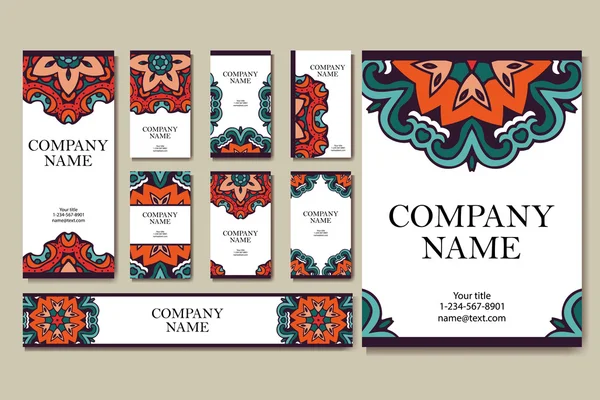 Conjunto de tarjetas de visita. Patrón vintage en estilo retro con mandala. Dibujado a mano Islam, árabe, indio, patrón de encaje — Vector de stock