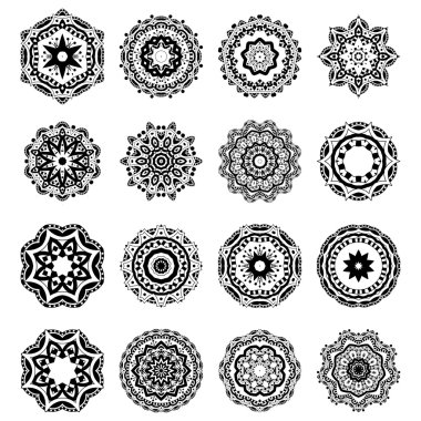 Soyut tasarım öğesi kümesi. Vektör yuvarlak mandalalar. Grafik şablonu tasarımınız için. Dekoratif retro süsleme. Çiçekler ile çizilmiş arka plan el.