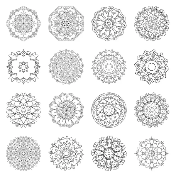 Mandalas redondas en vector. Plantilla gráfica para su diseño. Adorno retro decorativo. Fondo dibujado a mano con flores . — Vector de stock