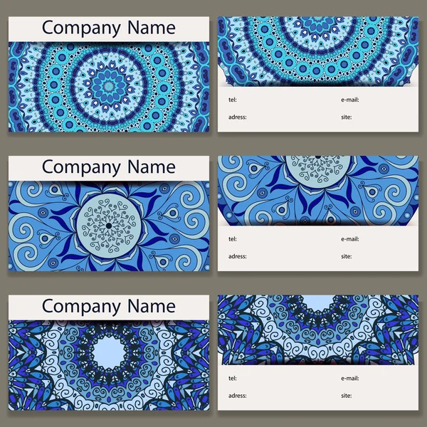 六つのビジネス カードのセットです。マンダラでレトロなスタイルのビンテージ パターン。手描きイスラム教、アラビア語、インド、レース パターン — ストックベクタ