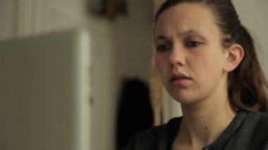 Kız öğrencinin eğitim ve problemsolving