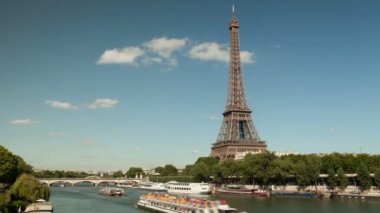 Timelapse teknelerle, Paris, Fransa, Seine Nehri ve Eyfel Kulesi