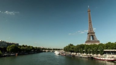 Timelapse teknelerle, Paris, Fransa, Seine Nehri ve Eyfel Kulesi