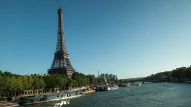Timelapse teknelerle, Paris, Fransa, Seine Nehri ve Eyfel Kulesi