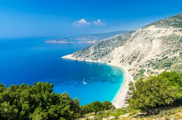 Spiaggia di Myrtos, isola di Cefalonia, Grecia — Foto Stock