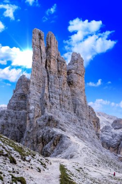 Rosengarten Catinaccio Massif 'deki Torri Vajolet. Dolomites dağlarının güzel manzarası, Alto Adige, Güney Tyrol, İtalya