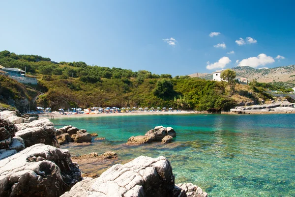 Kassiopi Beach, Korfu, Grekland. — Stockfoto