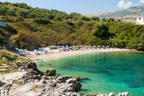 Kassiopi Beach, wyspa Korfu, Grecja. — Zdjęcie stockowe