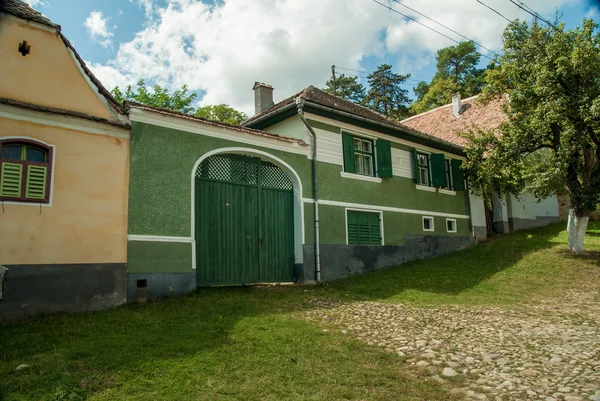 Village de Viscri et église fortifiée de Viscri, Transylvanie, Roumanie — Photo