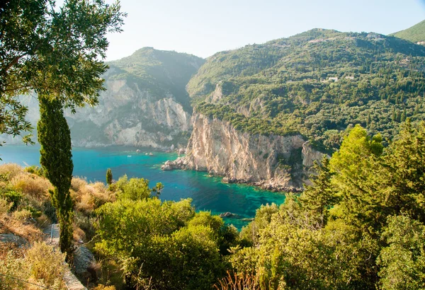 Paleokastritsa bay, eiland Corfu, Griekenland — Stockfoto