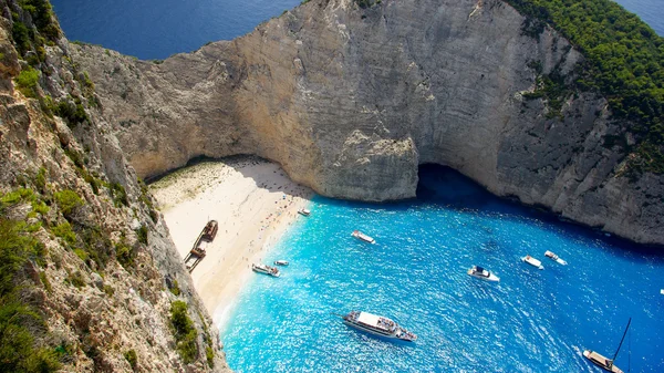Navagio - skeppsbrott stranden på ön Zakynthos, Grekland — Stockfoto