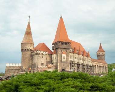 Hunyad Castle. Ortaçağ Kalesi Transylvania'da. Vajdahunyad